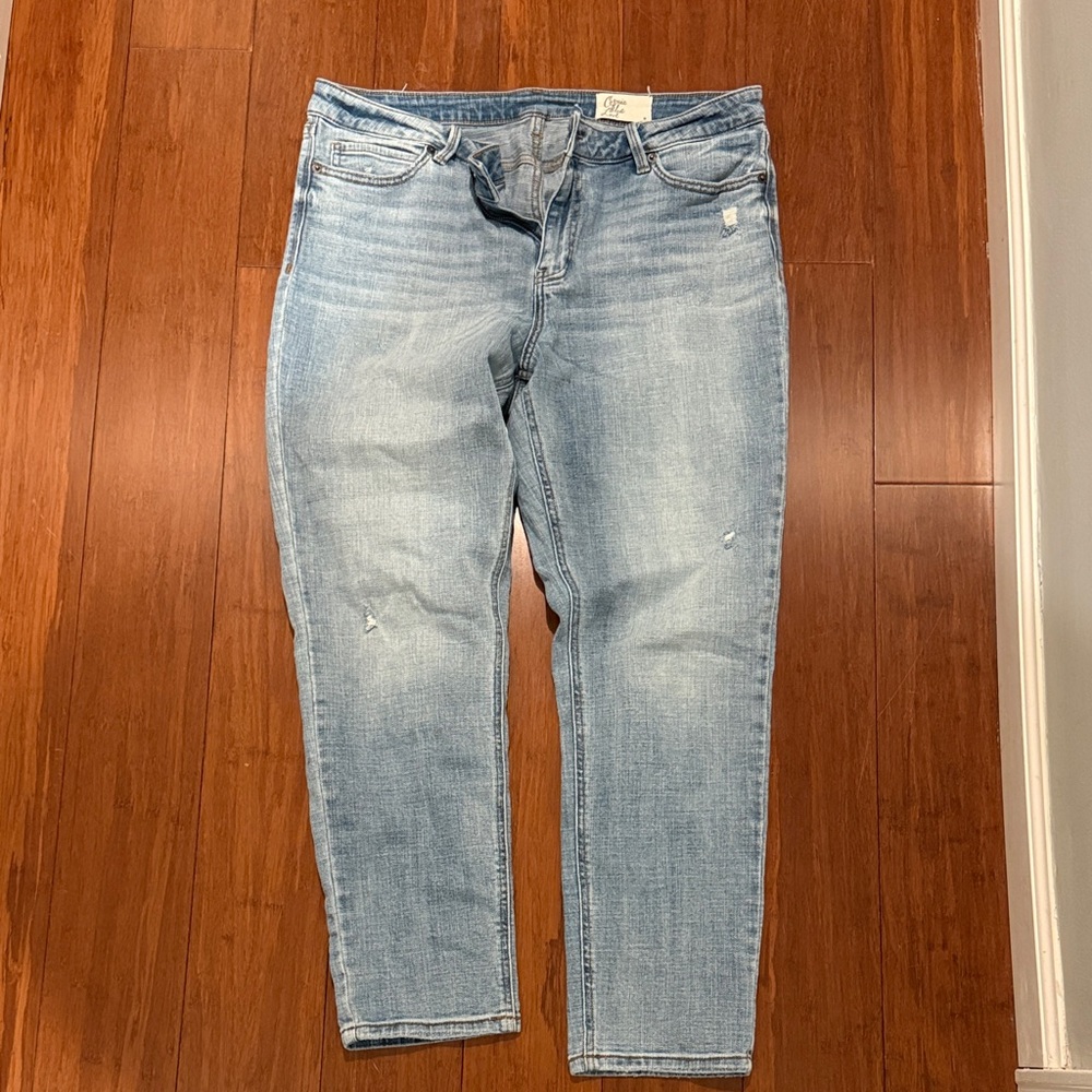 Women's Light Blue Straight Leg Jeans